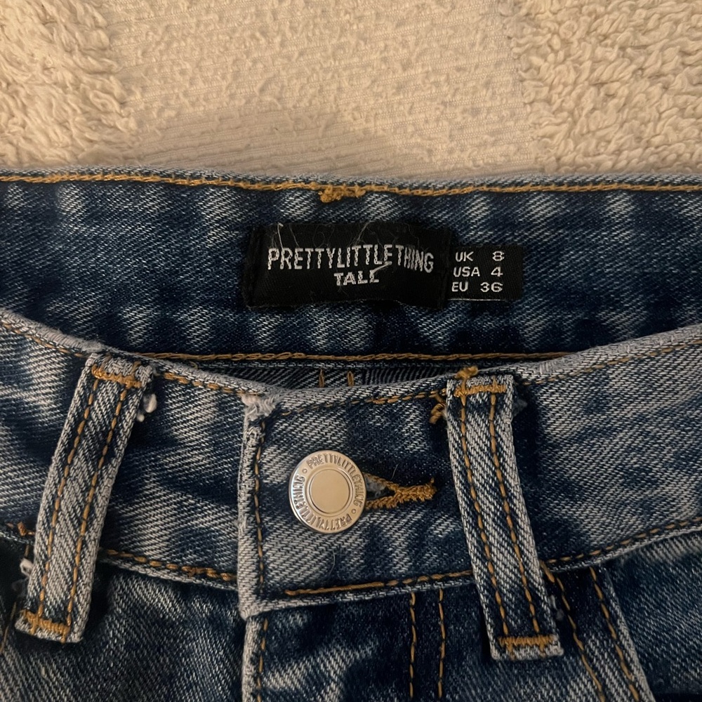 Distressed Blue Jeans - Picture 4 of 4